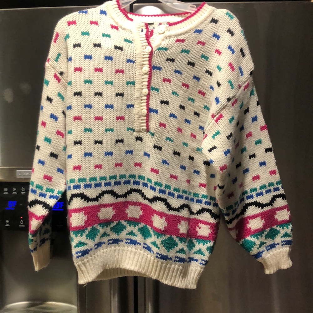 Vintage sweater. Size M.